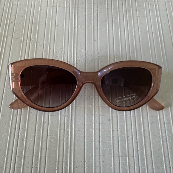 Loft small rounded sunglasses in Caramel color main image 13